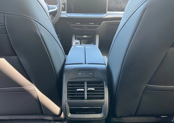 Volkswagen Passat cena 215373 przebieg: 5, rok produkcji 2024 z Koszalin małe 379
